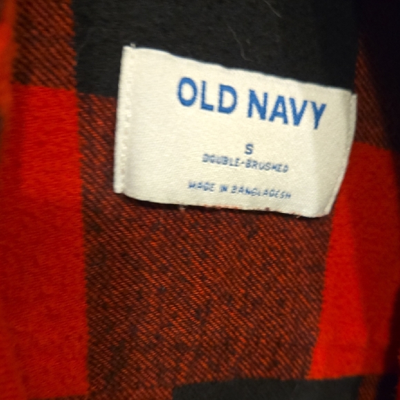 Old Navy Red and Black Buffalo Plaid Button-Down Shirt Sz S - Picture 2 of 6